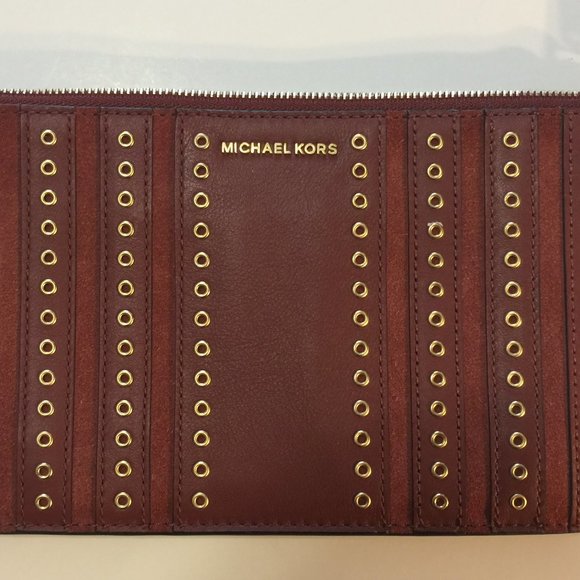 MICHAEL KORS BROCKLYN GROMMET WRISTLET - Picture 1 of 4
